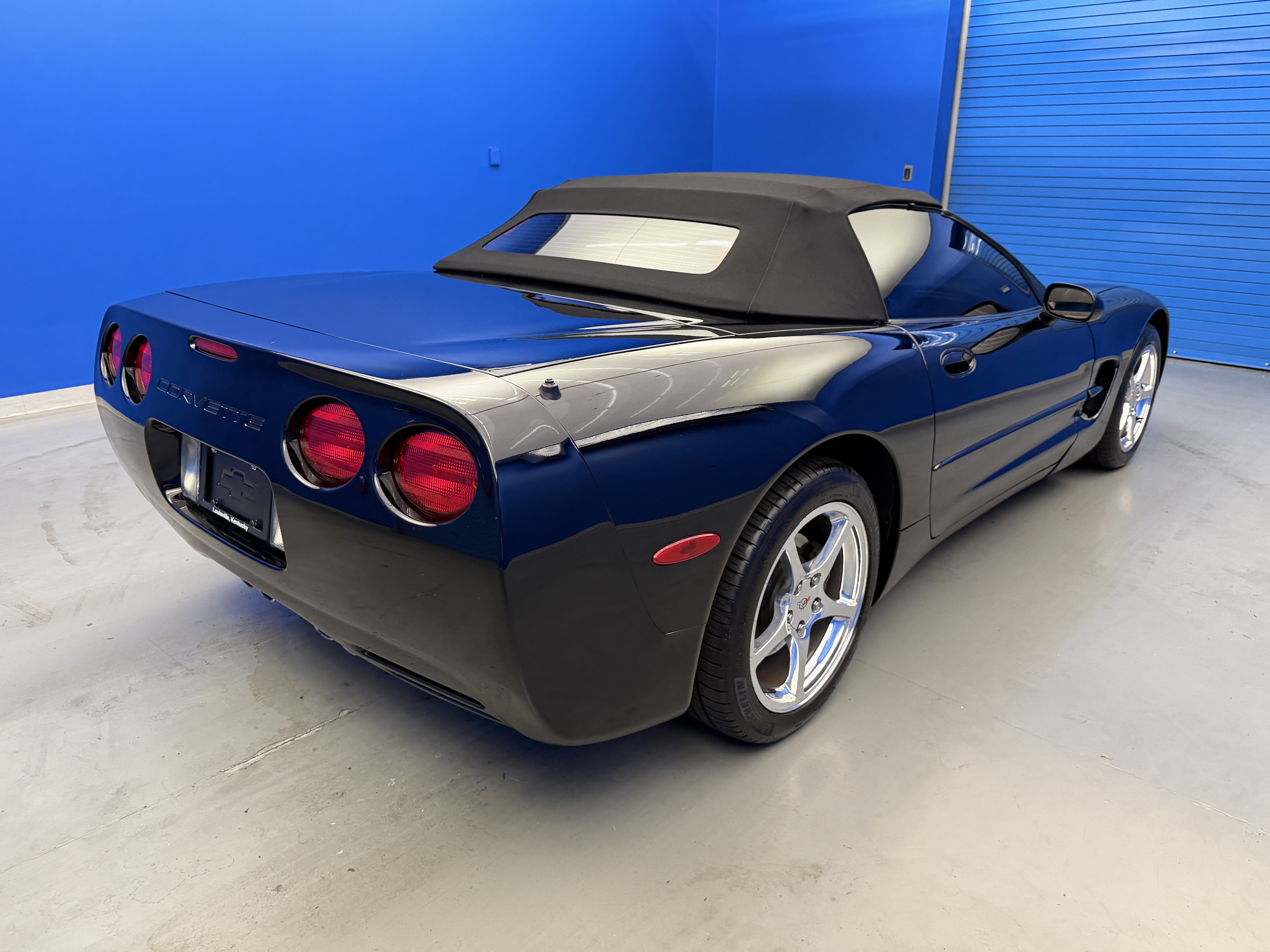 Used 2003 Chevrolet Corvette Convertible w/ Preferred Equipment Group1 RWD image 7