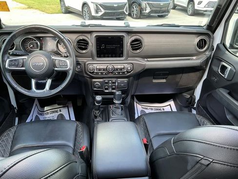 Used 2021 Jeep Wrangler Unlimited Sahara image 18