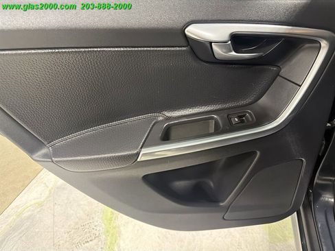 Used 2014 Volvo XC60 T6 image 27