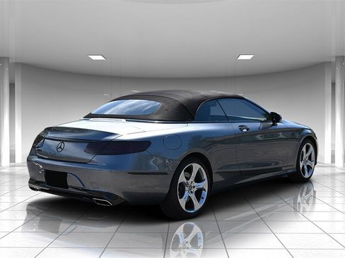 Used 2017 Mercedes-Benz S 550 Cabriolet image 2