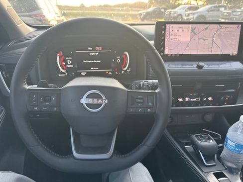 Used 2026 Nissan Rogue Platinum w/ Platinum Premium Package AWD/4WD image 11