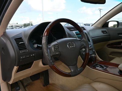 Used 2007 Lexus GS 350 w/ Preferred Accessory Pkg RWD image 16
