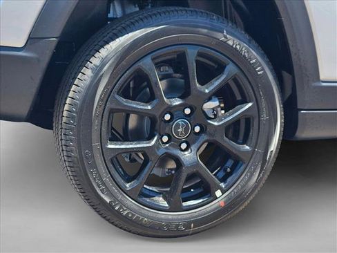 New 2026 Jeep Compass Latitude AWD/4WD image 11