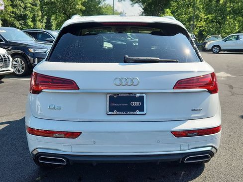 Certified 2023 Audi Q5 2.0T Premium w/ Convenience Package AWD/4WD image 11