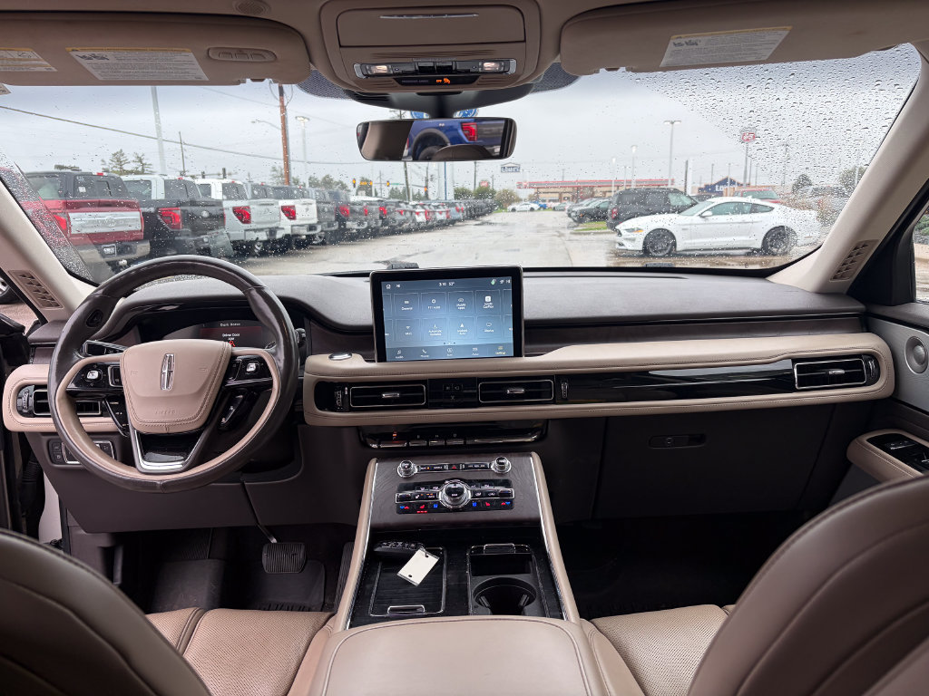 Used 2023 Lincoln Aviator Grand Touring w/ Equipment Group 301A AWD/4WD image 33