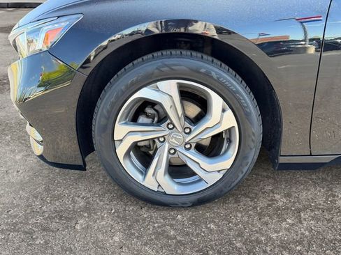 Used 2019 Honda Accord EX image 12