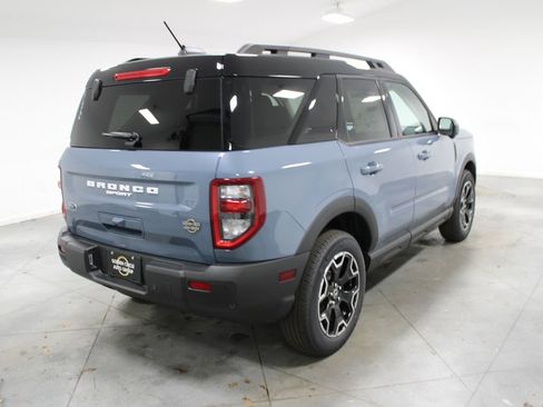 New 2025 Ford Bronco Sport Outer Banks w/ Outer Banks Tech Package+ AWD/4WD image 8