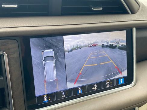 Used 2021 GMC Yukon Denali w/ Denali Ultimate Package AWD/4WD image 30