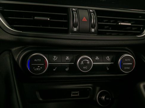 Used 2024 Alfa Romeo Giulia Quadrifoglio image 54