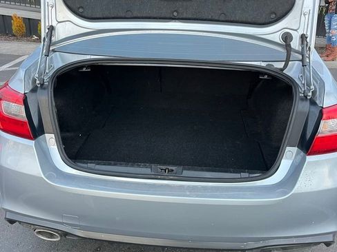 Used 2019 Subaru Legacy 2.5i Premium image 11