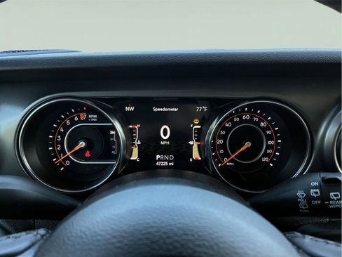Used 2021 Jeep Wrangler Sport AWD/4WD image 17
