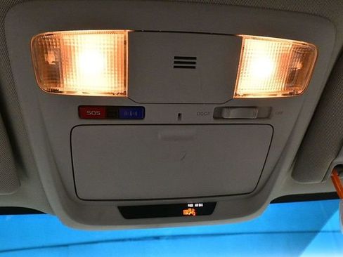 Used 2018 Subaru Outback 2.5i Premium image 20