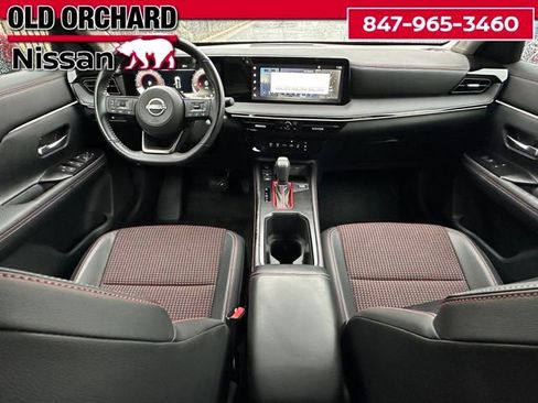 Used 2025 Nissan Kicks SR image 13