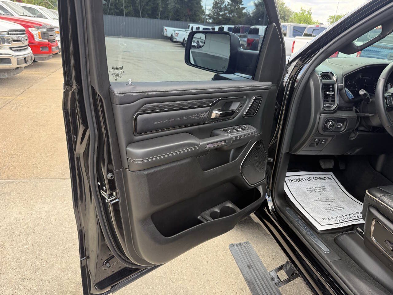 Used 2024 RAM 1500 Limited AWD/4WD image 8