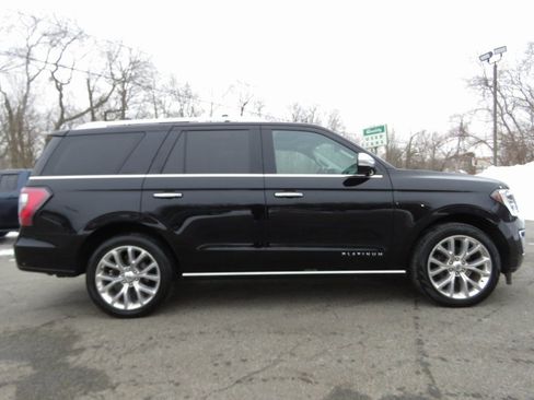 Used 2019 Ford Expedition Platinum image 4