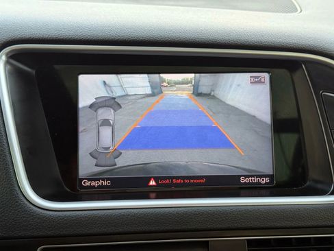 Used 2017 Audi Q5 2.0T Premium Plus w/ Technology Package image 26