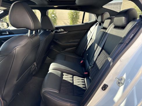 Used 2023 Nissan Maxima SR w/ Sport Mat Group image 31