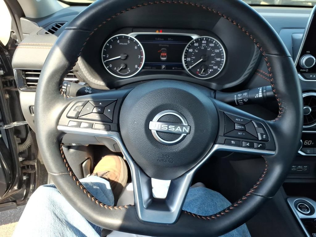 Used 2025 Nissan Sentra SR FWD image 16