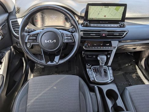 Certified 2023 Kia Seltos S w/ Navigation Package AWD/4WD image 20