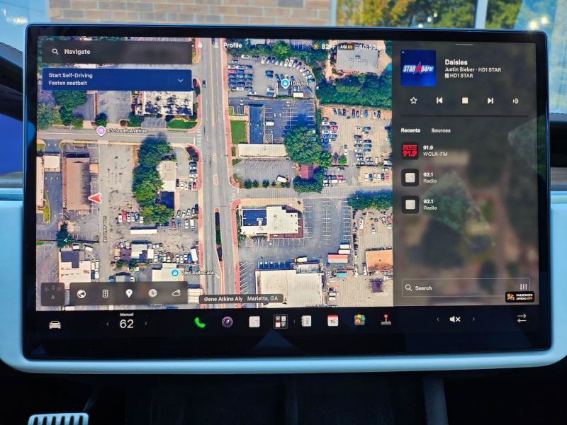 Used 2023 Tesla Model S AWD/4WD image 41