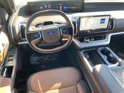 New 2025 Ford Expedition King Ranch image 32