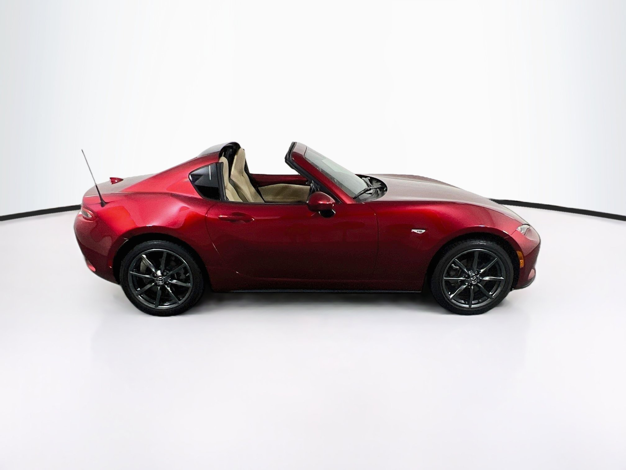 Used 2019 MAZDA MX-5 Miata RF Grand Touring RWD image 4