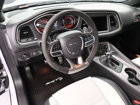 Used 2023 Dodge Challenger SRT Hellcat RWD image 30