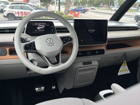 New 2025 Volkswagen ID. Buzz 1st Edition image 9