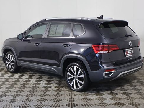 Used 2023 Volkswagen Taos SE FWD image 9