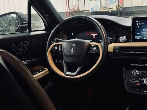 Used 2022 Lincoln Corsair Reserve w/ Equipment Group 201A image 25