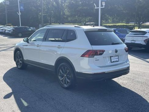 Used 2022 Volkswagen Tiguan SE FWD image 4