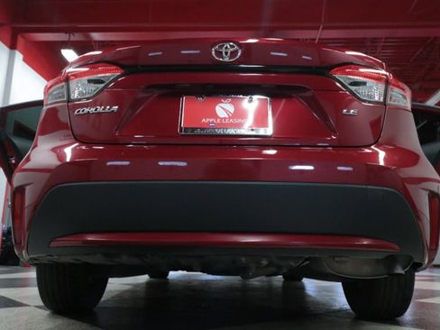 Used 2022 Toyota Corolla LE image 26