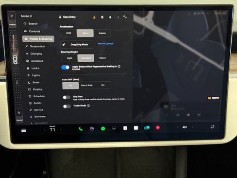 Used 2022 Tesla Model X image 23