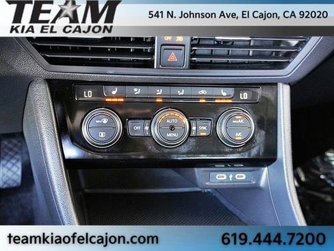 Used 2024 Volkswagen Jetta SE FWD image 26