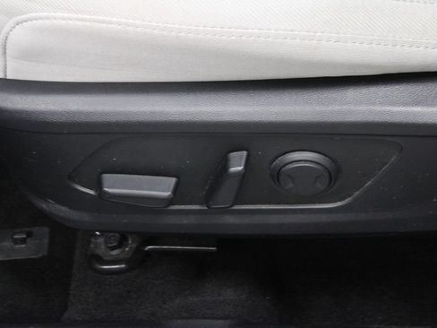 Used 2025 Hyundai Tucson SEL FWD image 24