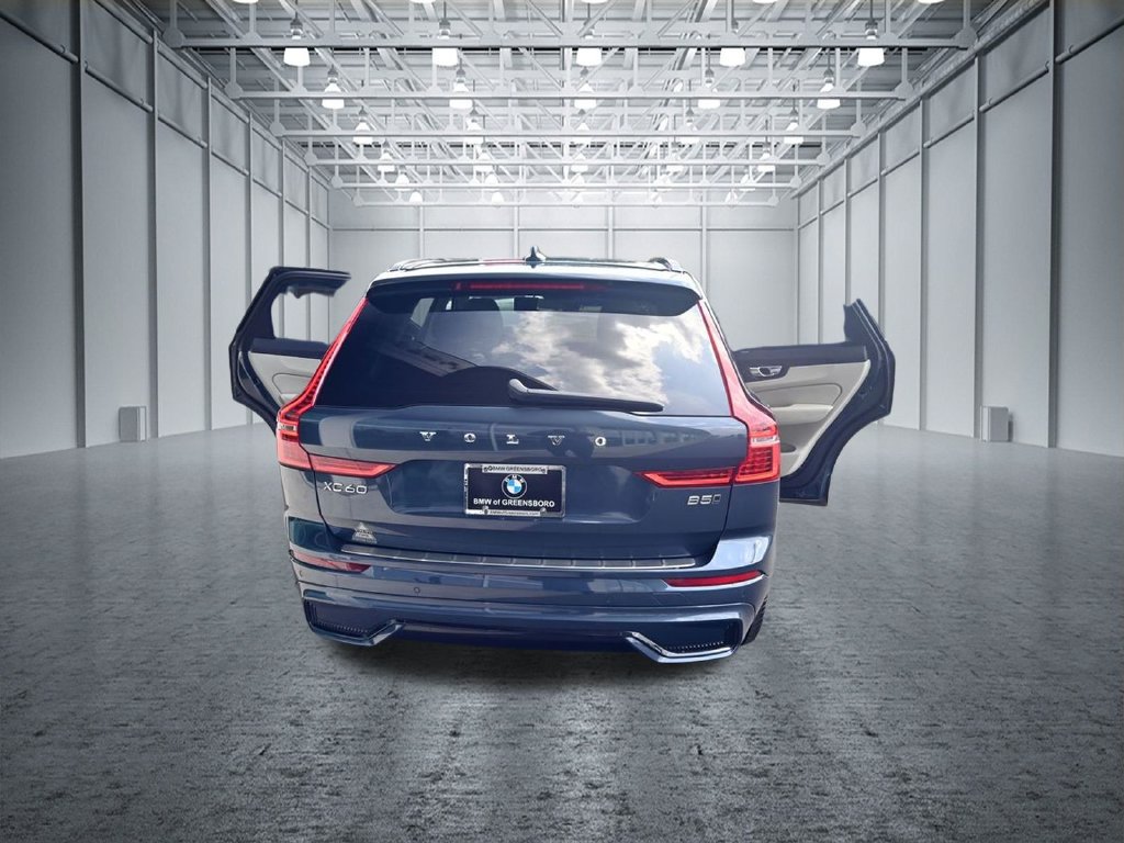 Used 2024 Volvo XC60 B5 Ultimate w/ Protection Package Premier AWD/4WD image 40