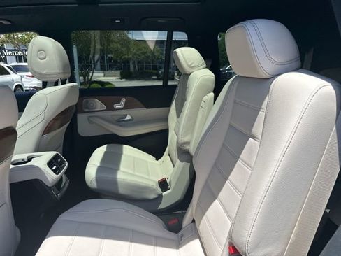 Certified 2024 Mercedes-Benz GLS 450 4MATIC image 24