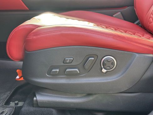 Used 2025 Genesis GV80 3.5T e-SC image 28