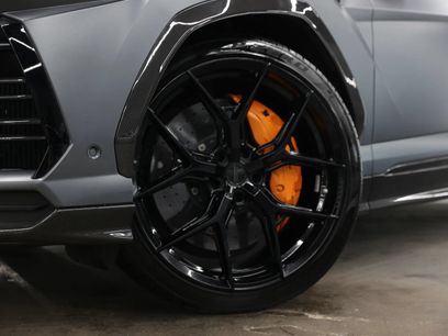 Used 2020 Lamborghini Urus