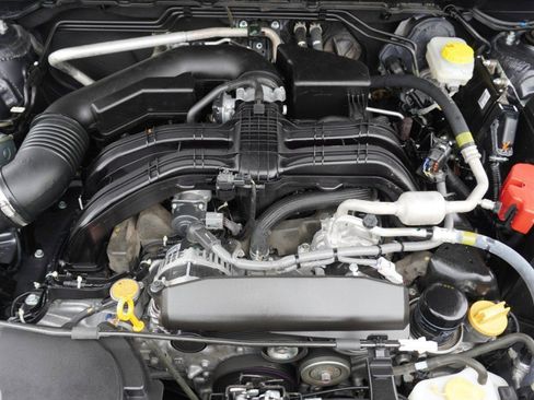 Used 2025 Subaru Crosstrek 2.5i Limited w/ Popular Package #3A image 31