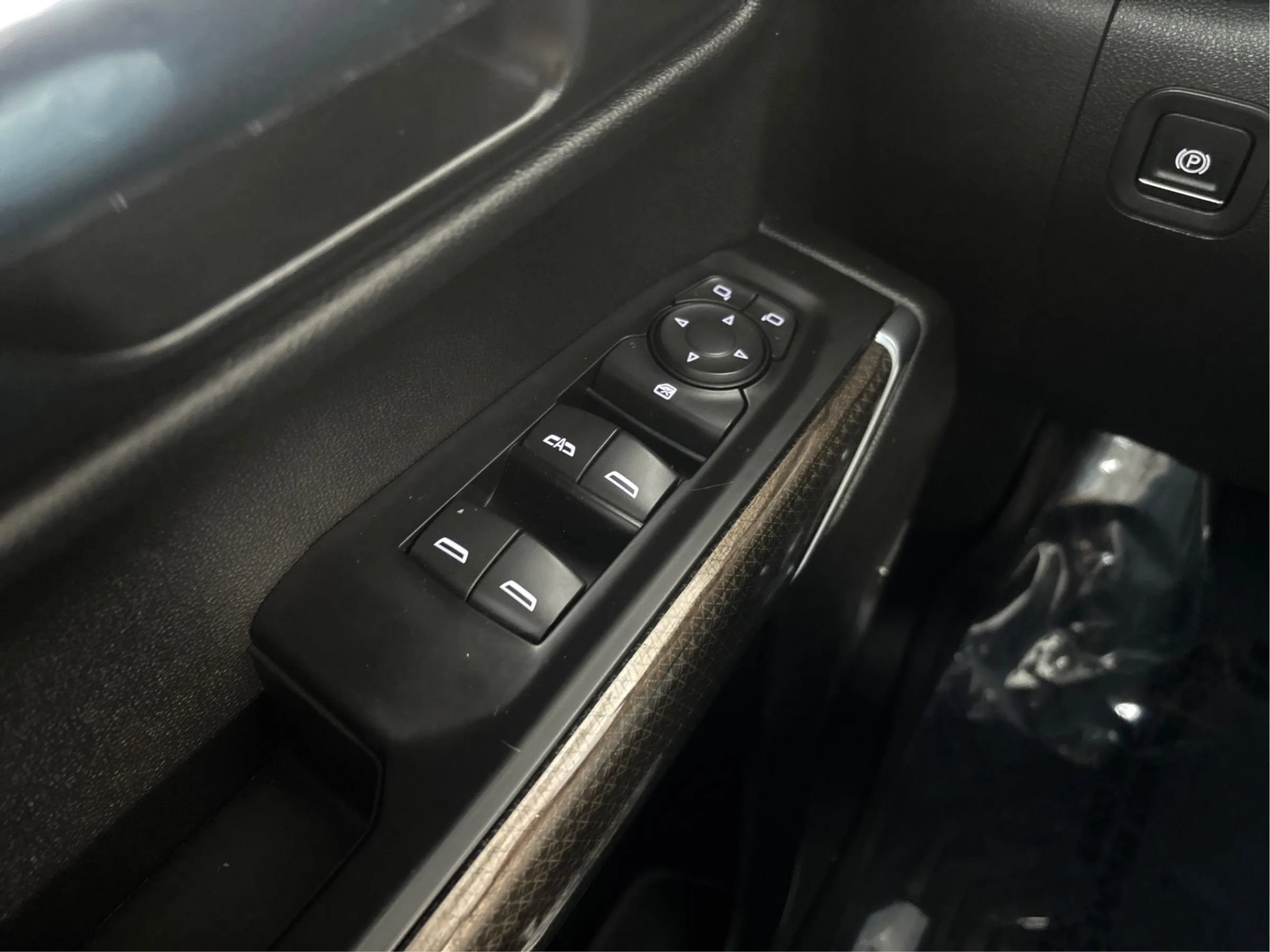 Used 2021 Chevrolet Silverado 1500 RST AWD/4WD image 39