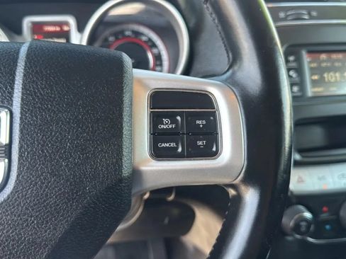 Used 2020 Dodge Journey SE w/ SE Popular Equipment Group FWD image 24
