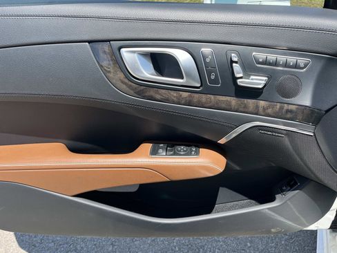 Used 2017 Mercedes-Benz SL 450 image 16