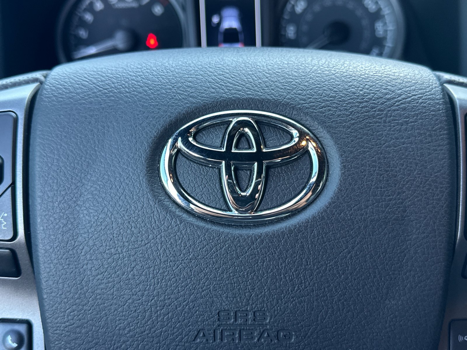 Used 2023 Toyota Tacoma TRD Off-Road AWD/4WD image 27