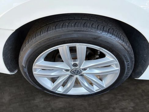 Used 2019 Volkswagen Passat 2.0T Wolfsburg w/ Wheels & Sunroof Package FWD image 41