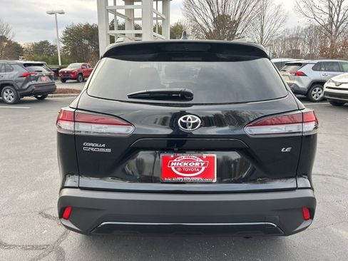 New 2026 Toyota Corolla Cross LE image 6