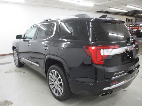 Certified 2023 GMC Acadia Denali w/ Denali Ultimate Package image 5