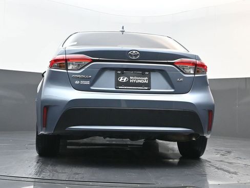 Used 2022 Toyota Corolla LE FWD image 28