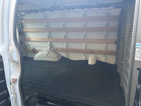 Used 2015 GMC Savana 2500 2500 3dr Cargo Van image 15