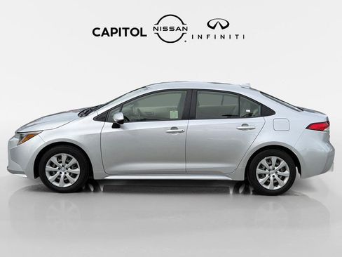 Used 2022 Toyota Corolla LE image 8